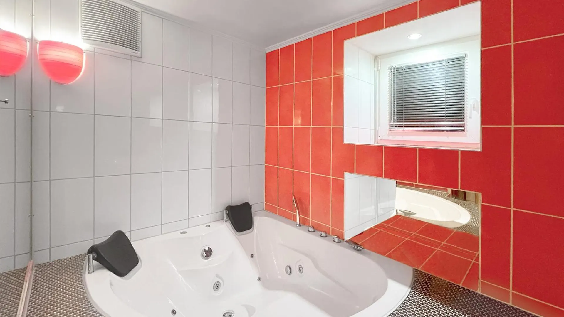 Holiday 33 Apartment O, 4 Rooms And Whirlpool Berlin
