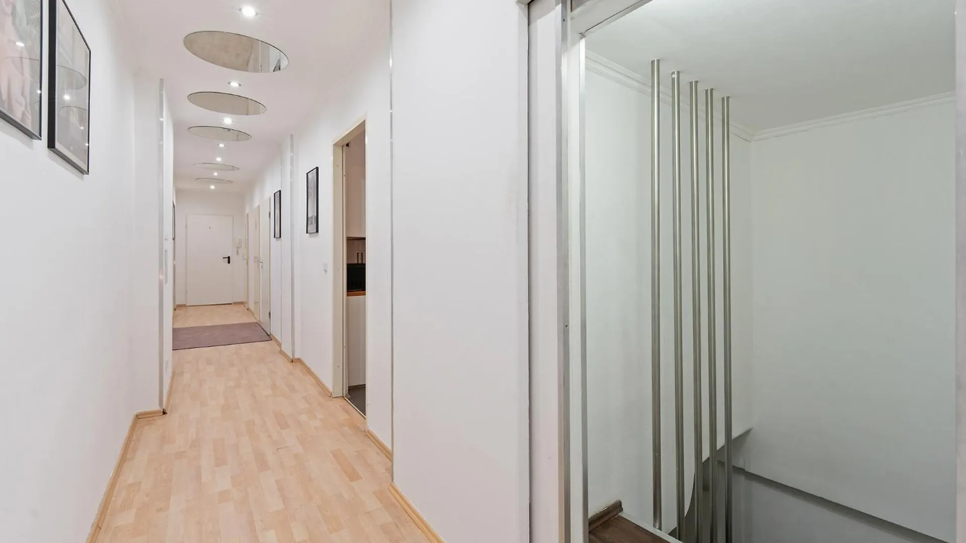 Holiday 33 Apartment O, 4 Rooms And Whirlpool Berlin